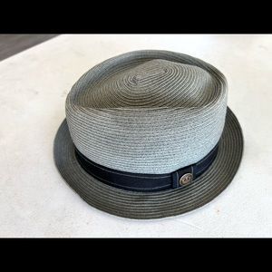 Goorin Bro straw fedora